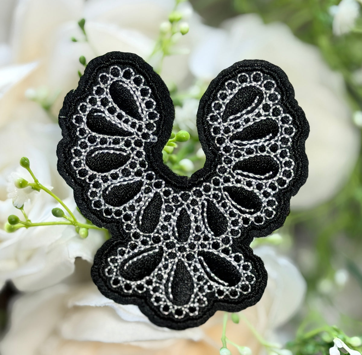 Black Lace Horseshoe